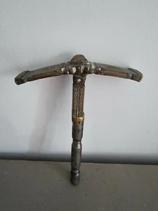 Casse sucre moyen orient ancien bronze Gravé.Old sugar item.Engraved bronze Berb - Picture 1 of 6
