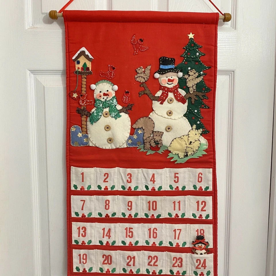 Countdown to Christmas Felt Applique Snowmen Birds Wildlife Advent Calendar - Image 1 of 4