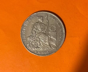UN SOL 1884 PERU / PERU REPUBLICA PERUANA SILVER COIN - Picture 1 of 2