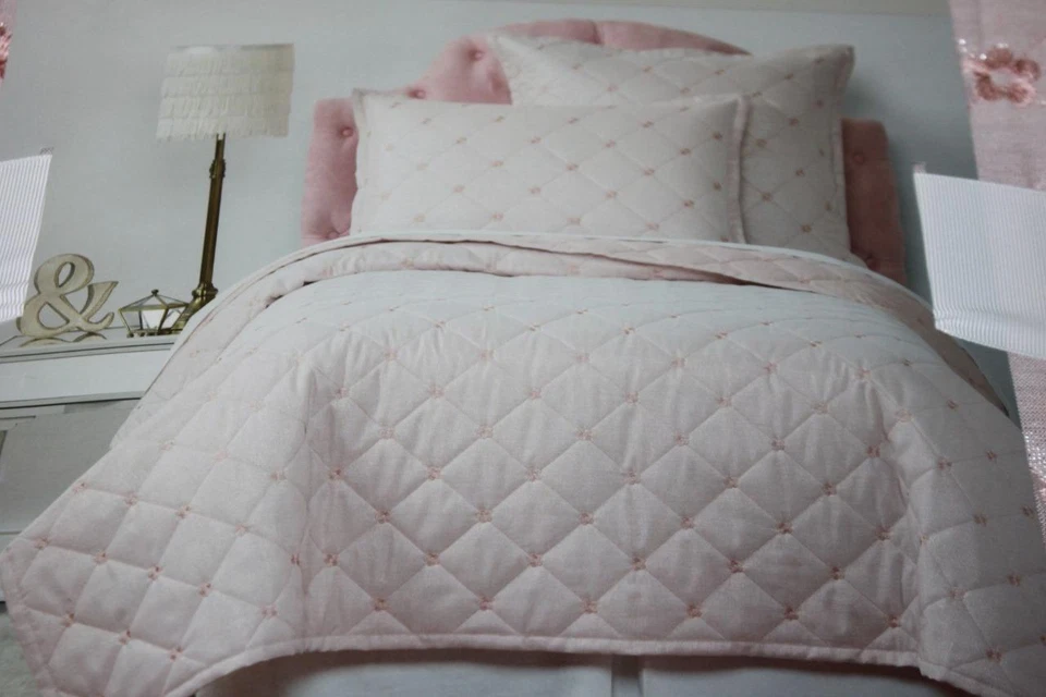 TAHARI HOME KIDS 刺绣花 钻石缝 粉色 金属 双被子-全新 — 第 1/1 张图片