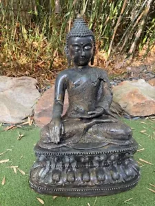 Bronze buddha Large statue H 29" L19" W 12" - Picture 1 of 9