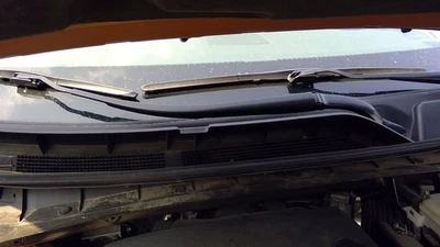 2016 Nissan Murano Passenger Side Right Wiper Arm - Изображение 1 из 4