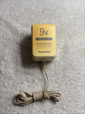 Radio Shack 9V Power AC Adapter 273-1770 9VDC 800mA Class 2 Transformer Male - Image 1 of 4