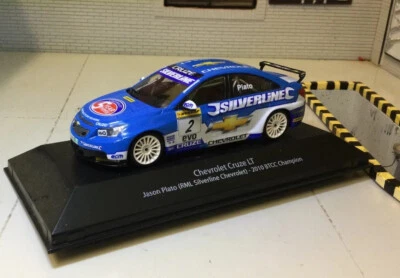 1:43 Chevrolet Cruze Racing Car Daewoo Lacetti BTCC Champion Plato Blue 2010 - Image 1 of 4