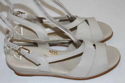 Sandalia con cuña de cuero SAS Caress talla 8 m hueso $130 #4 *P      Foto 1 de 4