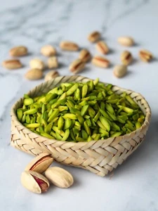 Silvered Pistachios 100g – Premium Natural | Perfect for Rice, Baking & Desserts - Picture 1 of 3