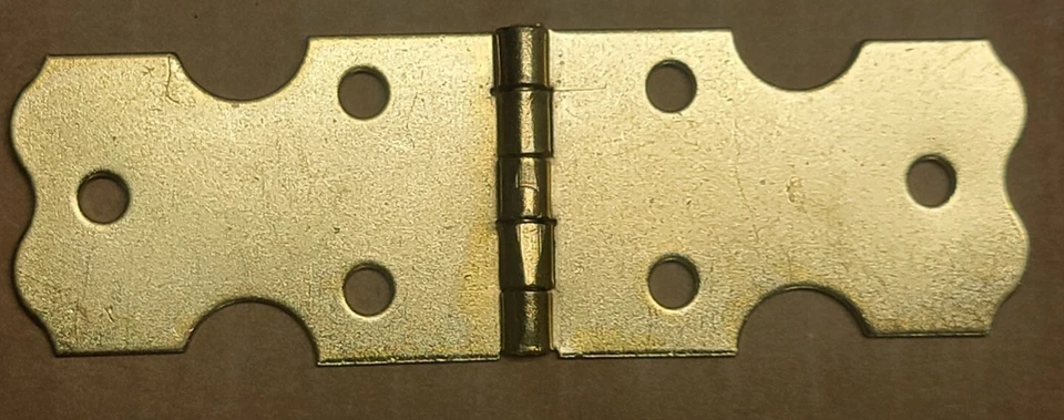 Vaporizador de bisagra con solapa de baúl de latón pulido liso estampado NOS 4"  Foto 1 de 1