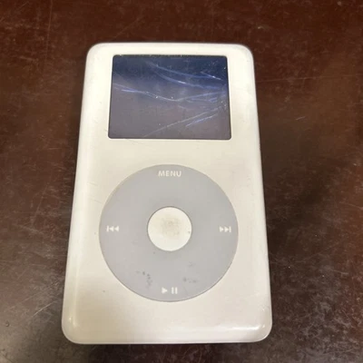 Junk Apple iPod Classic 4th Gen White 20GB A1059 no working - Image 1 of 4