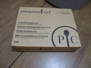 Pampered Chef 8" (20 cm) Signature Antihaft Bratpfanne Neu 2729 - Bild 1 von 5