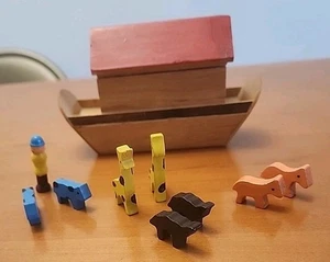 Vintage Shackman Wooden Noah's Ark - Picture 1 of 8