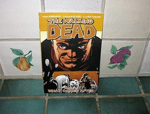 THE WALKING DEAD VOLUME 18 - Picture 1 of 1