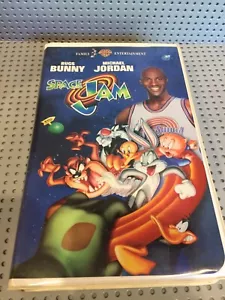 Vintage Space Jam VHS Klebeband mit Muschelschale ~ 1997 WB ~ Jordan & Bugs Hase - Bild 1 von 9