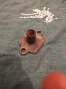 NISSAN HARDBODY D21 1990-1997 HOSE BIB CONNECTS TO TIMING COVER KA24E - Picture 1 of 2