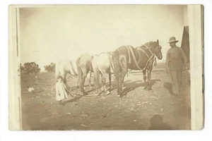 Riendas para niños equipo de caballos de trabajo RPPC postal observación de agricultores - Imagen 1 de 2