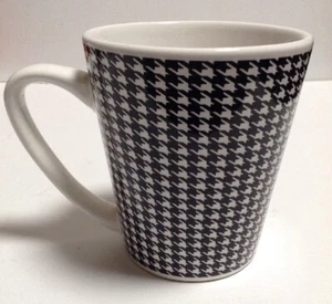 DesignPac Coffee Tea Mug Cup Black & White Houndstooth Print Alabama Roll Tide - Picture 1 of 5