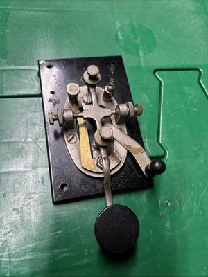 VINTAGE SIGNAL ELECTRIC J-38 US SIGNALCORPS TELEGRAPH KEY - Image 1 of 4