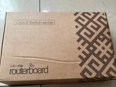MikroTik CRS112-8G-4S-IN Cloud Router Switch 4x SFP 8x RJ45 Gigabit RouterOS NEU - Image 1 of 4