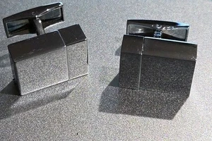 Boutons de manchette USB 4 Go dans leur emballage d'origine - Photo 1/3