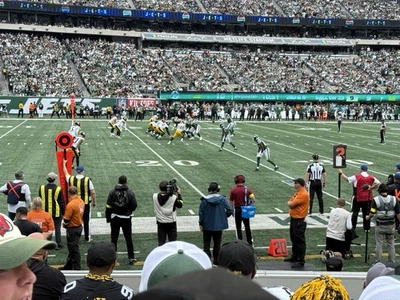 NYJets vs Patriots  12/28 - 2 Tickets. Sect 142 Row 6. With Gold Parking ETicket - Image 1 of 3