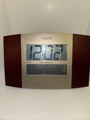 La Crosse Technology Clock WS-8157UN-IT Radio Controlled Indoor Outdoor - Image 1 of 4