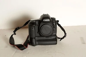 Canon EOS 5D Mark III 22.3 MP Digital SLR Camera - Picture 1 of 6