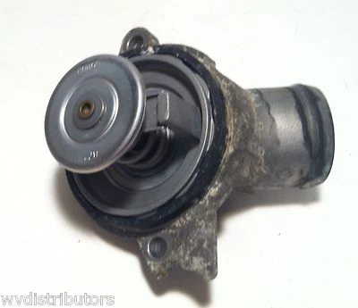 Mercedes-Benz E430 E320 W210 1998-2002 ~ carcasa del termostato ~ A1122030275 ~ OEM Foto 1 de 3