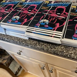 DAREDEVIL #300 JAN 1991 MARVEL COMIC DOUBLE SIZED 300th ISSUE SPECIAL UNREAD NM - Picture 1 of 7