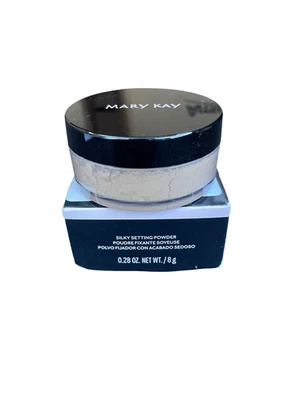 Mary Kay Silky Setting Powder (LIGHT BEIGE) (0.28 OZ) (8 g) - Image 1 of 2