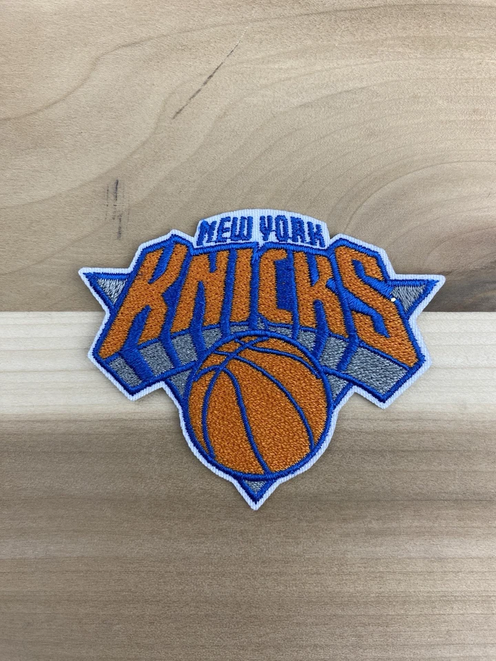 NEW YORK KNICKS VINTAGE STYLE EMBROIDERED IRON ON PATCH. 3”x 2.5”