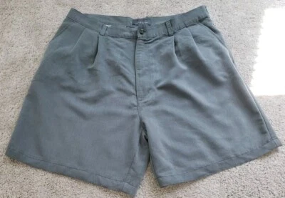 Croft & Barrow Gray Pleated Shorts Mens Size 38 Zipper Pocket 6.5" Inseam  - Image 1 of 4
