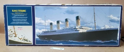 MINICRAFT 11315 R.M.S TITANTIC DELUXE EDITION 1/350TH SCALE ! N121 W - Image 1 of 4
