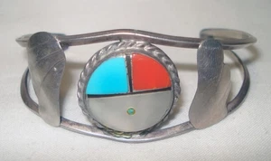 Bracciale Zuni Nativi Americani Argento Sterling Intarsiato Turchese Corallo MOP - Foto 1 di 5