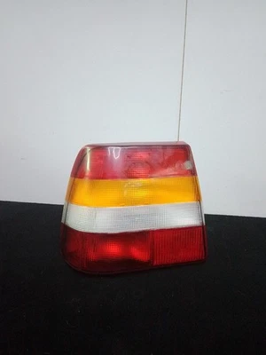 Luz trasera izquierda SAAB 9000 86-94 9518895 Foto 1 de 4