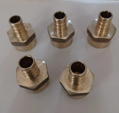 Zurn Pex QQUFC33GX Non-Swivel Adapter 1/2" Barb X 1/2" FPT Female Thread QTY 5 - Image 1 of 4