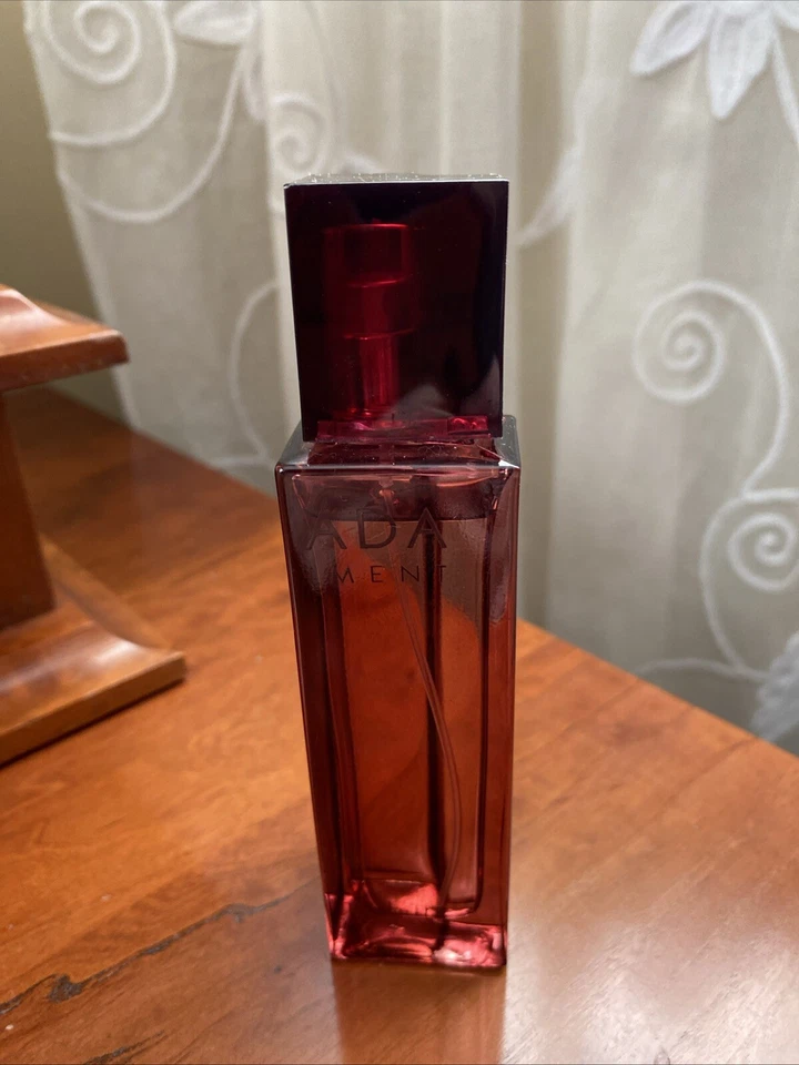 Eau De Toilette Spray Escada Sentiments Pour Homme By Escada 1,7 fl oz  Foto 1 de 4