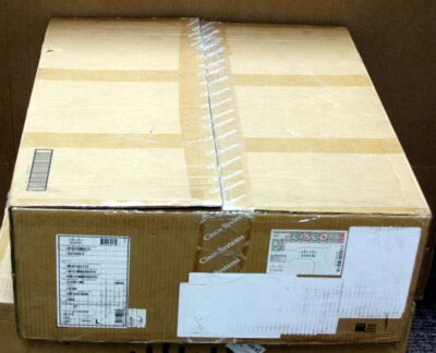 NEW CISCO DS-C9148-48P-K9 48 Active Ports  No SFP Dual PS 3xAvailable - Image 1 of 3