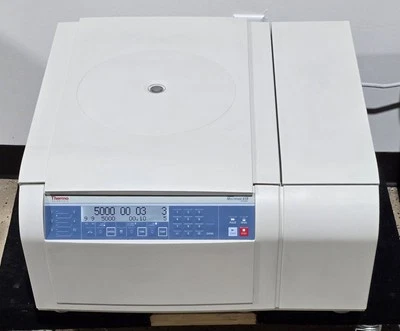 Thermo Scientific Multifuge X1R Benchtop Refrigerated Centrifuge - Image 1 of 4