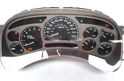 15190824 GMC 2004 Yukon Sierra Instrument Gauge Cluster Chevy Silverado OEM H106 - Image 1 of 4
