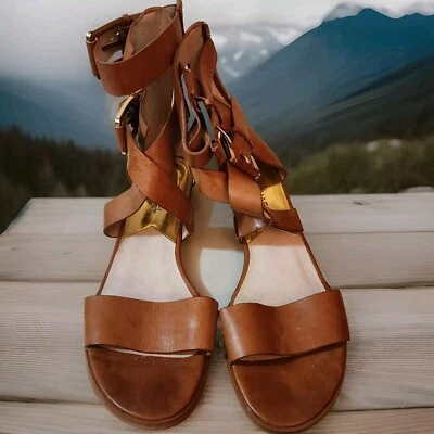 Sandalias Michael Kors de cuero marrón 8 m Foto 1 de 4