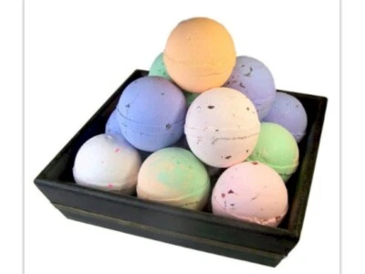 HANDMADE BATH BOMBS - JUMBO SIZE - FABULOUS FRAGRANCES - PERFECT GIFT - Image 1 of 3