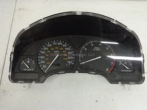 Saturn VUE Dash Instrument Cluster Speedometer US MPH 22688555 2003 OEM - Picture 1 of 1
