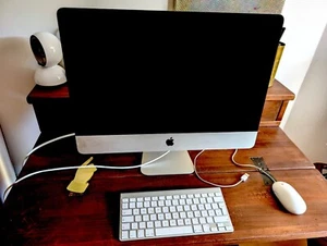 Apple iMac A1418 - late 2013: 21,5", 8 GB RAM, 2,7GHz Quad-Core Intel Core i5 - Bild 1 von 4