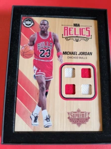 MICHAEL JORDAN GAME USED JERSEY 23 & FLOOR CARD 16-17 UD SUPREME HARDCOURT BULLS - Picture 1 of 3