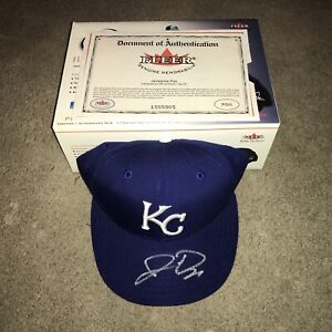 2001 FLEER LEGACY Jermaine Dye AUTO AUTOGRAPH SIGNED Royals FITTED HAT COA