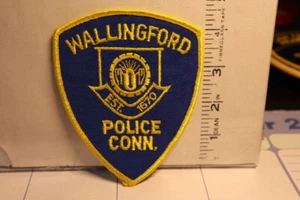 police patch WALLINGFORD POLICE CONNECTICUT - Picture 1 of 1