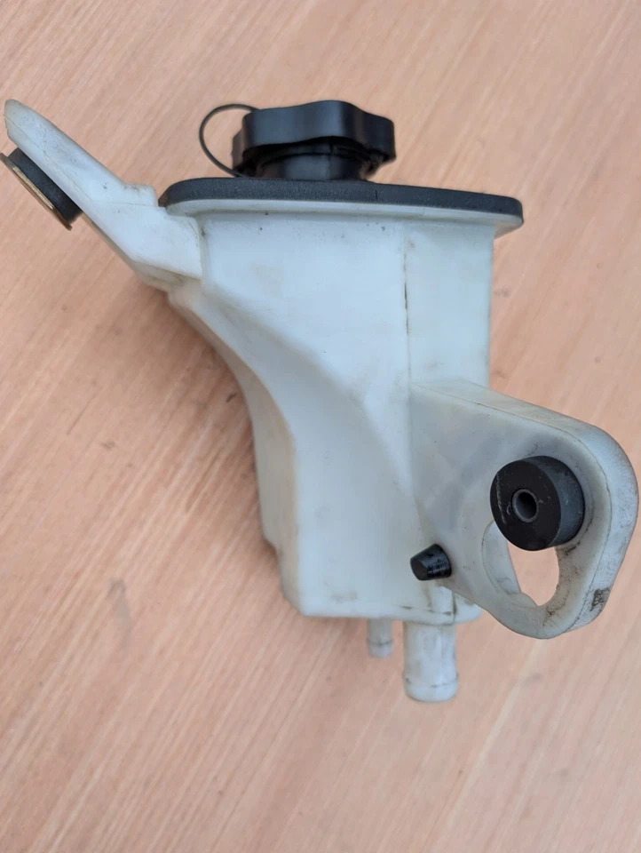 JAGUAR X-TYPE S-TYPE POWER STEERING FLUID RESERVOIR BOTTLE XW43-3R700-AC - Image 1 of 4