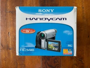 Sony Handycam DCR-HC14E Handheld MiniDV Camcorder Kamera OVP / funktionsfähig - Bild 1 von 18