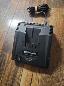 Master Mechanic Smart Battery Charger 565004 12V-24V Class 2- Great Condition  - Picture 1 of 1