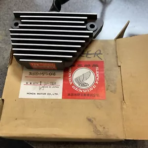 82-86 Honda Shadow VT500C VT500F VT700C VT750C Regulator Rectifier OEM NOS - Bild 1 von 5