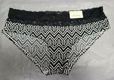 NWT Willow Bay Black/White Print Hipster Undies with Lace Waistband Size 7/L